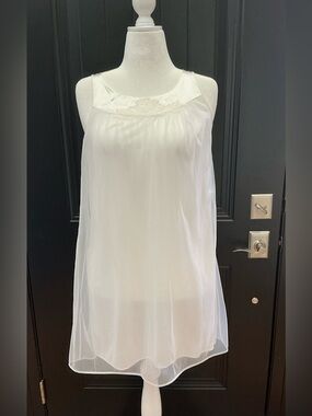 Sears Roebuck & Co. White Night Gown Size 32/34 Petite